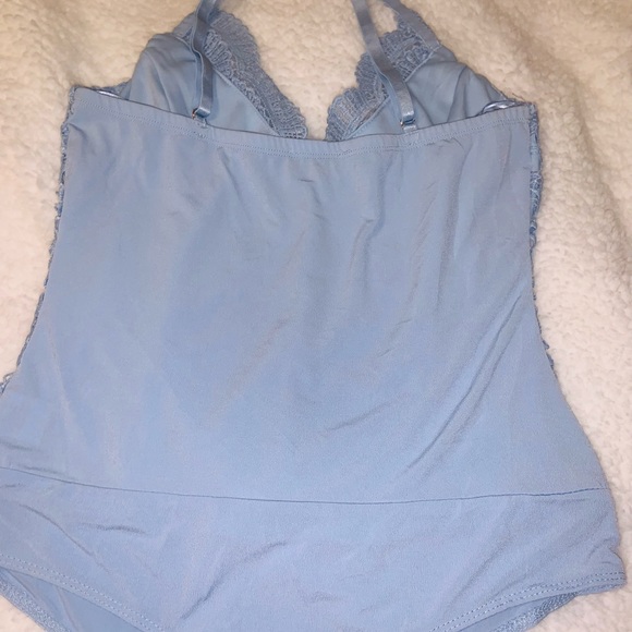 Iris Body suit ❤️ I love it. To small - Picture 4 of 4